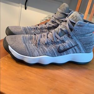 Nike Hyperdunk Flyknit basketball shoes